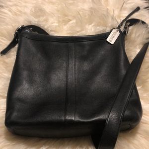 EUC Coach leather crossbody purse